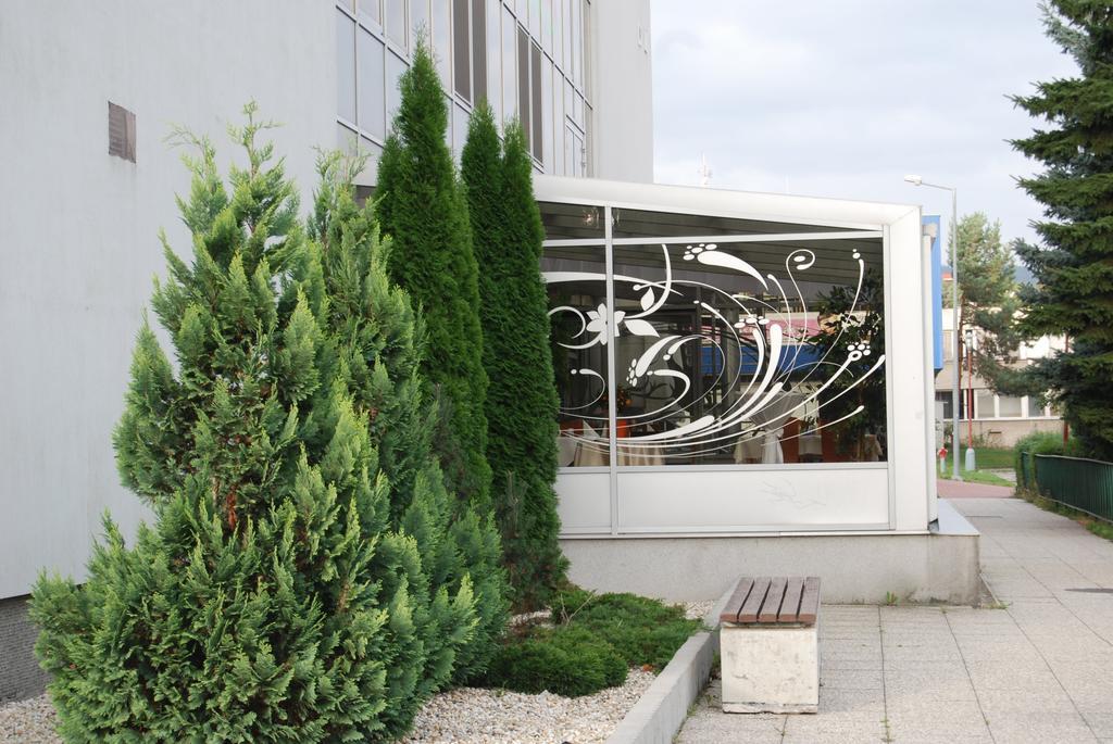 Hotel Saris Bardejov Exteriör bild